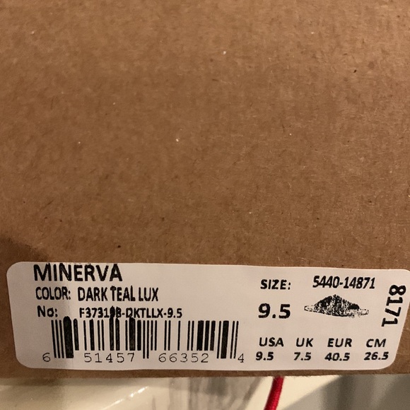 New Minerva Bed/Stu 9.5 - Picture 4 of 5